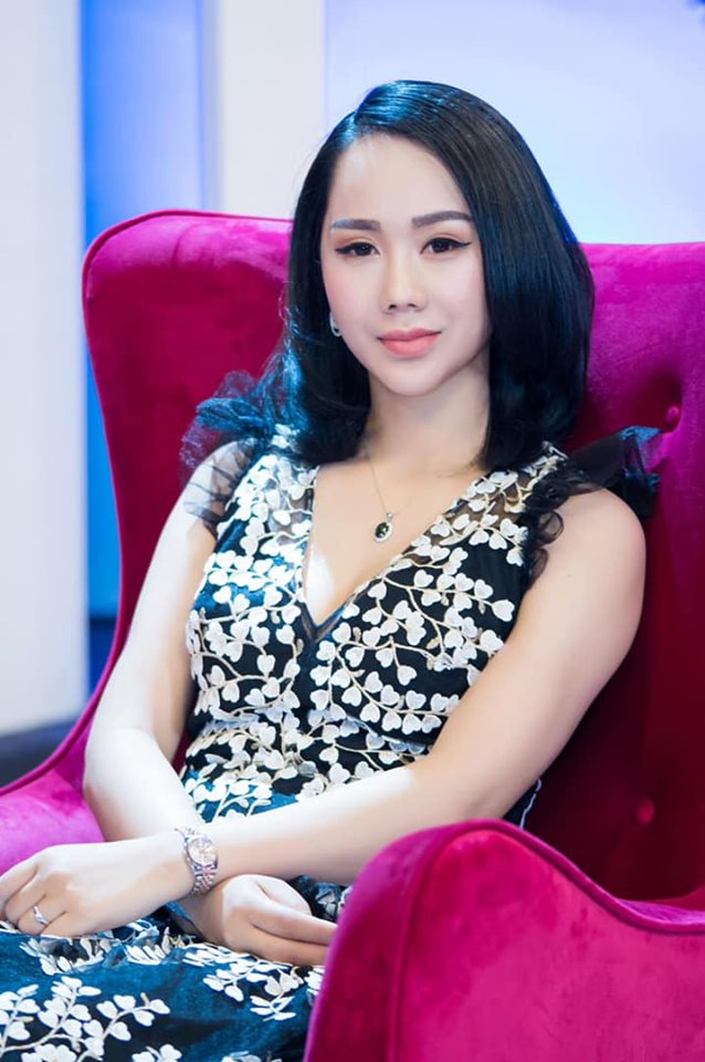 CEO Hà Lê 
